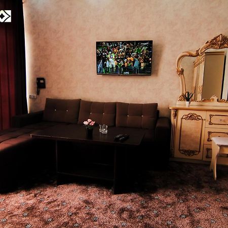 Hotel Buston Chkalovsk Екстер'єр фото