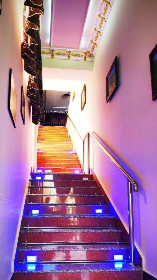 Hotel Buston Chkalovsk Екстер'єр фото