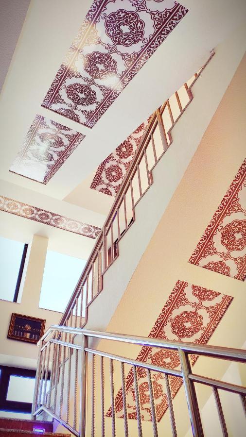 Hotel Buston Chkalovsk Екстер'єр фото